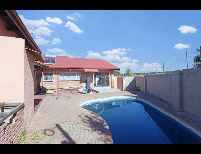 4 BEDROOM HOUSE FOR SALE IN BOSMONT